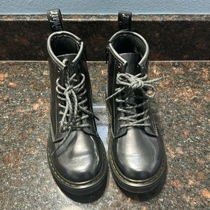 Dr Martens girls